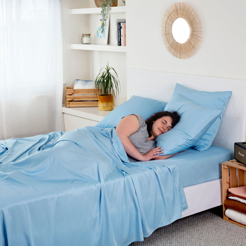 Bambus Lak / Fitted Sheet - Light Blue